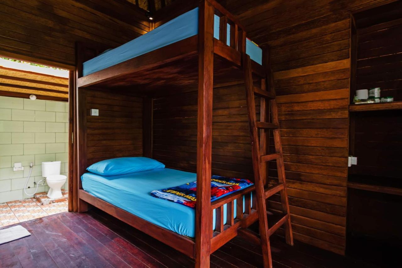 Titi Hostel Nusa Lembongan  Ngoại thất bức ảnh
