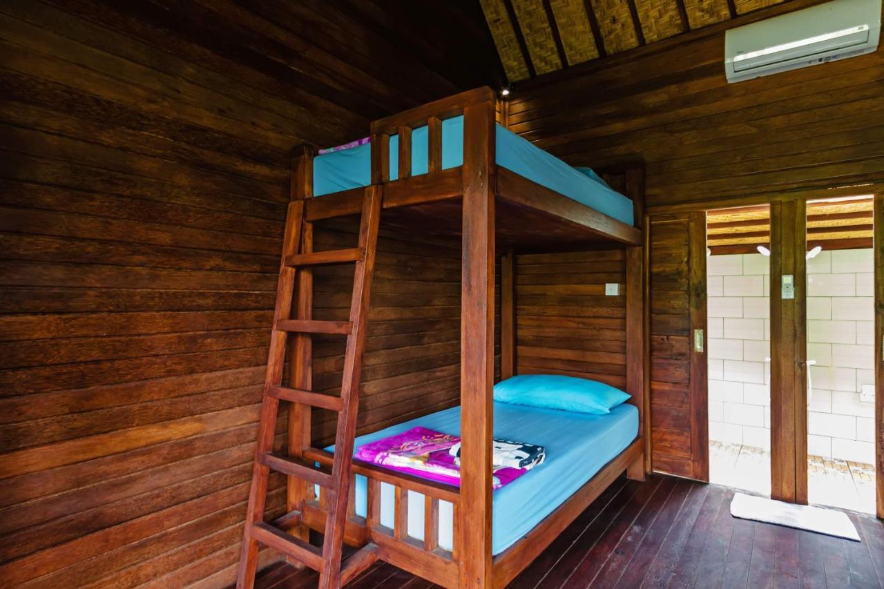 Titi Hostel Nusa Lembongan  Ngoại thất bức ảnh