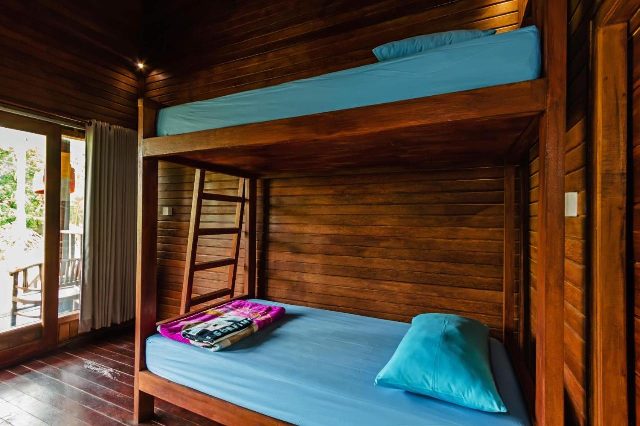 Titi Hostel Nusa Lembongan  Ngoại thất bức ảnh